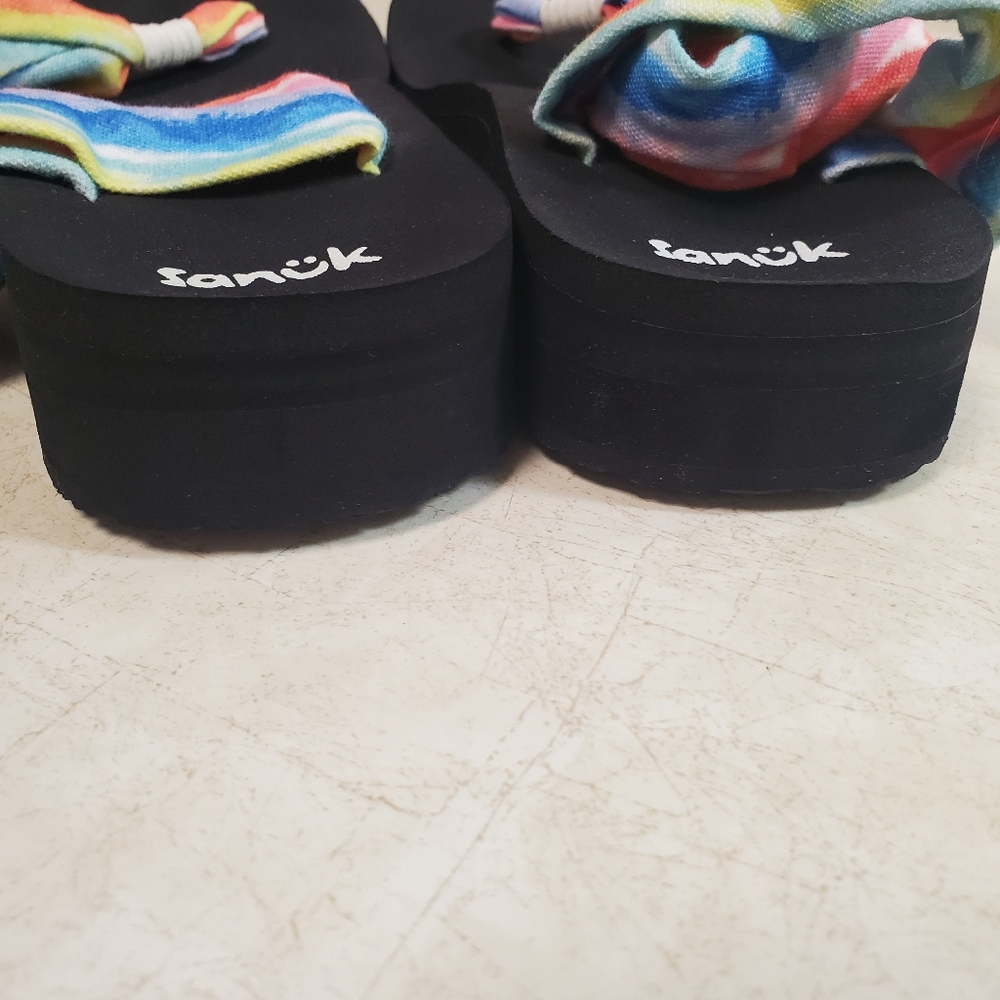 Sanuk Sling Platform Sandal Rainbow Size 9 NEW Tie Dye - Picture 3 of 12